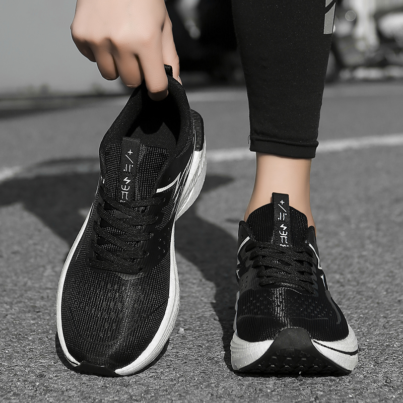 Scarpe da donna Sneakers casua - Running Gear For Women recensione e prezzo