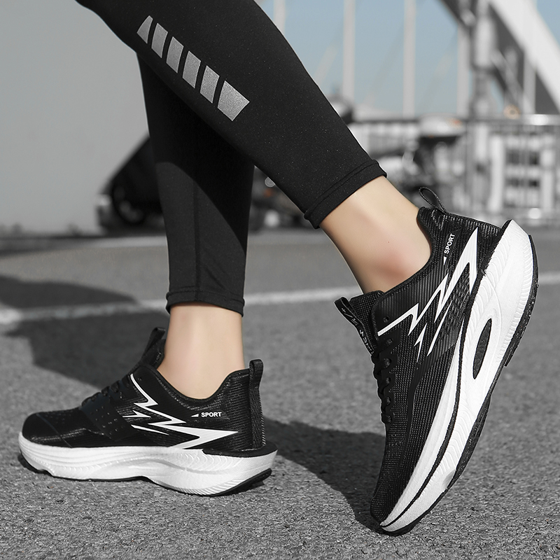 Scarpe da donna Sneakers casua - Running Gear For Women recensione e prezzo
